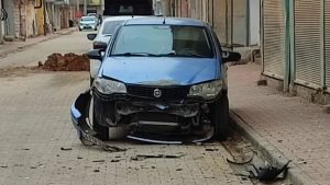 Kızıltepe’de park halindeki otomobile çarpıp kaçtılar