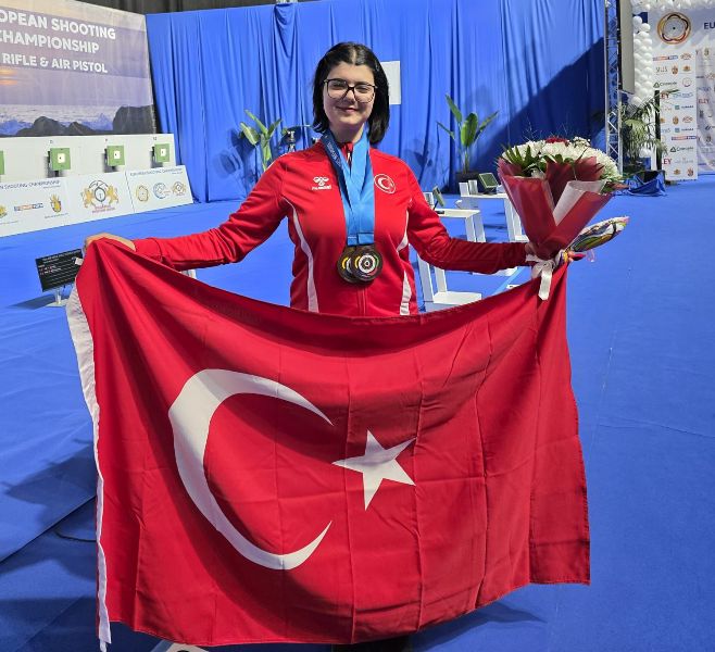 Mardin’in rekortmen kızı Elif, Avrupa Şampiyonu oldu