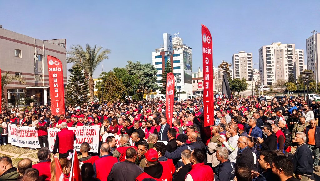 CHP’li Seyhan Belediyesi’nde İşçi İsyanı