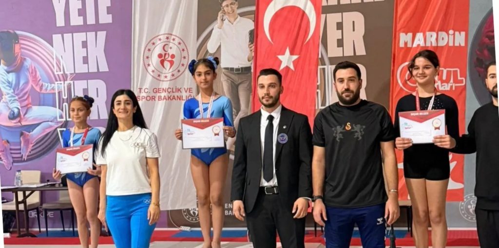 Nusaybinli Miniklerden Mardin’de Madalya Şov