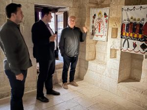 AK Parti İl Başkanı Uncu’dan 7. Mardin Bienali’ne Tam Destek