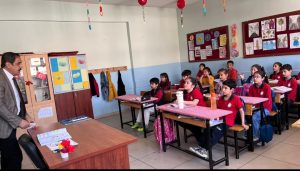 Serdar Avuka’dan Öğrencilere Anlamlı Jest