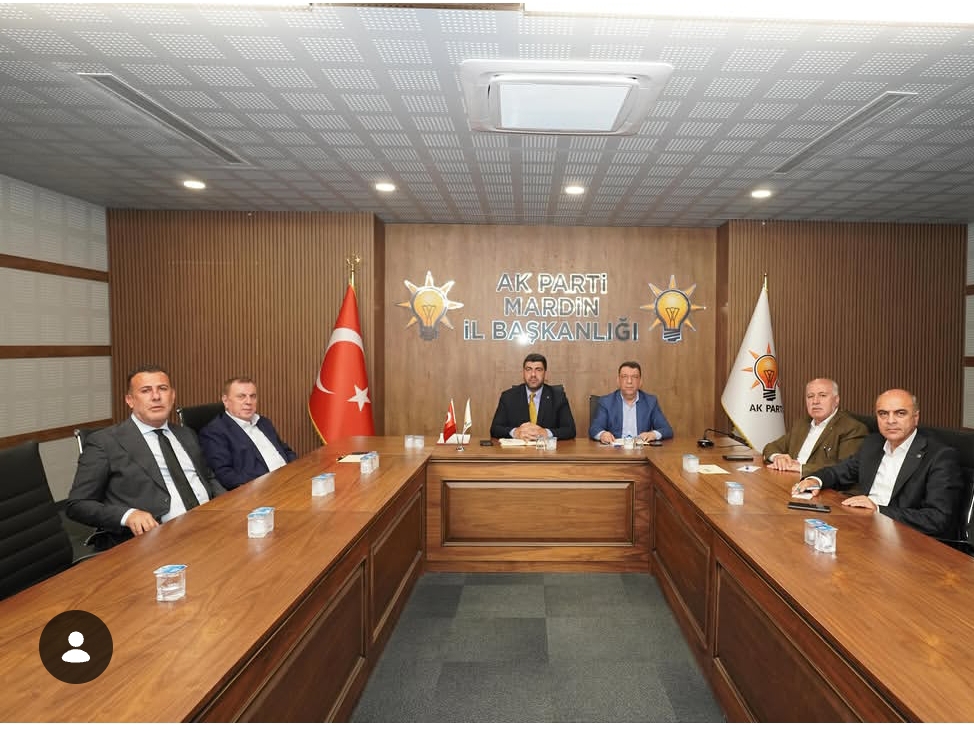 AK Parti Mardin’de Belediye Başkanlarıyla Kritik Zirve