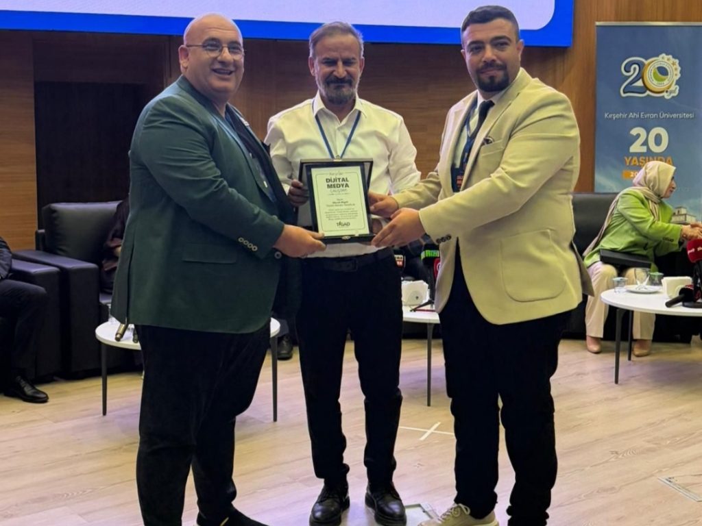 Akgül: Gazetecilik Dijitalde Var Olma Mücadelesi Veriyor