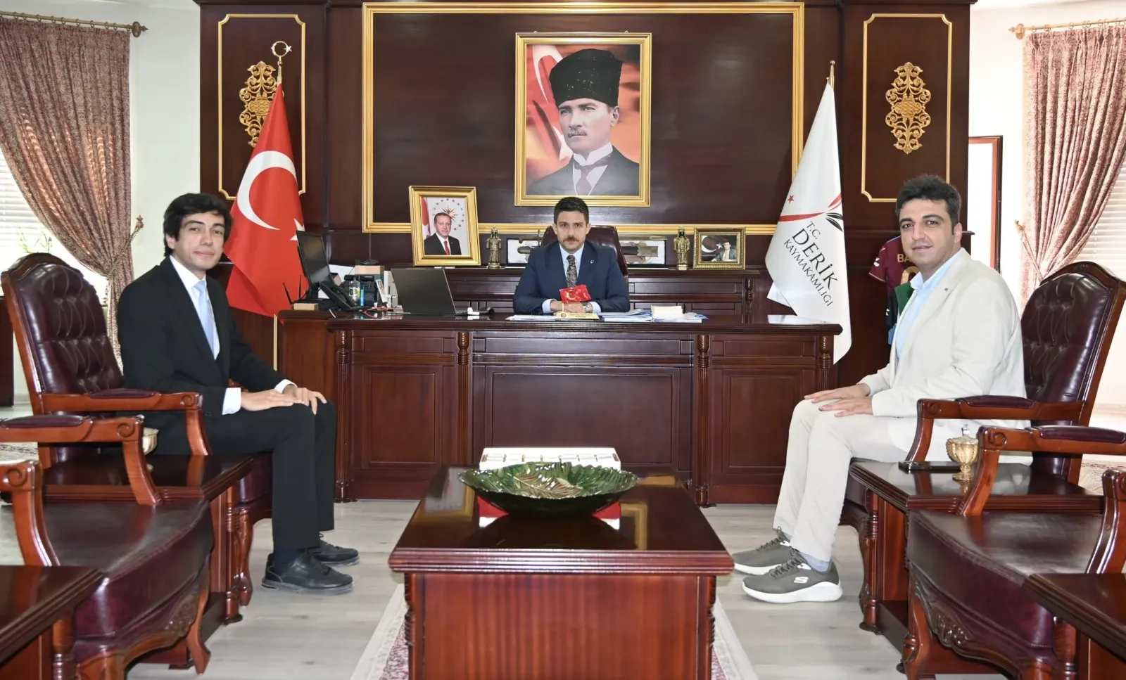 Derik Başhekimi Zilan’dan Kaymakam Bayraklı’ya Veda Ziyareti