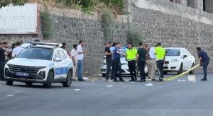 Diyarbakır Sur’daki Silahlı Saldırıda Ağır Yaralanan Kişi Hayatını Kaybetti